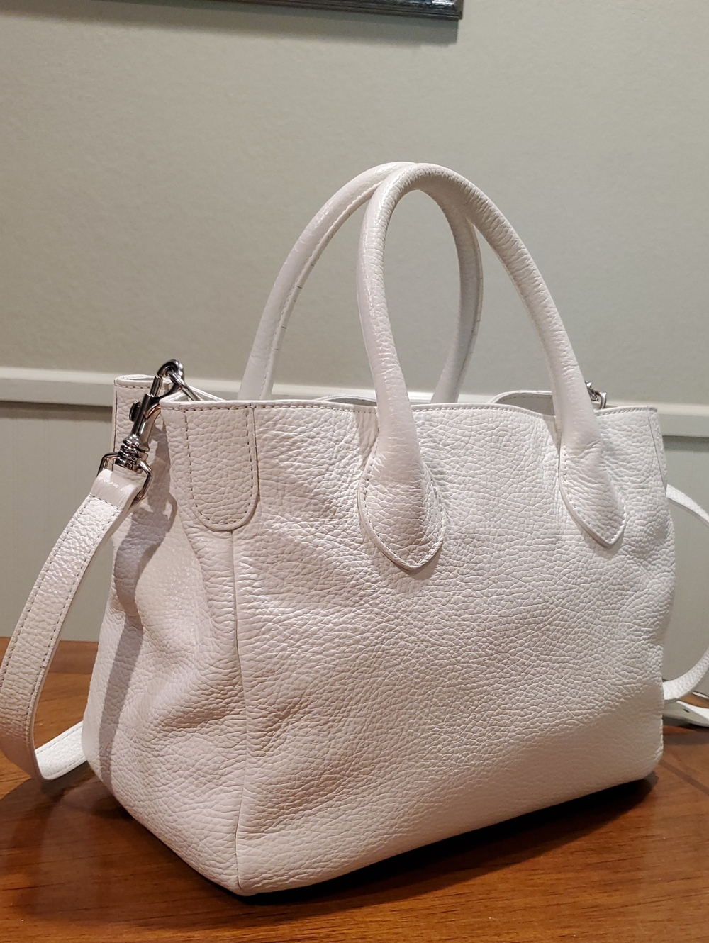 Mark & Graham Small Elisabetta Slouch Bag - Picture 2 of 14